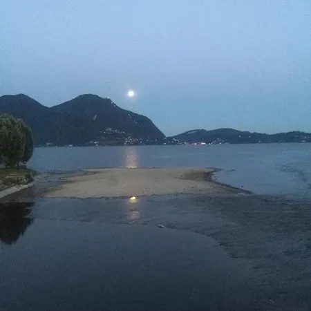 Adelaide Lejlighed Verbania